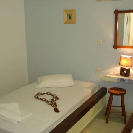 Pension Lagoudera Naxos City ภายนอก รูปภาพ