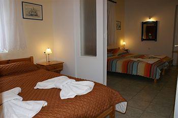 Pension Lagoudera Naxos City ภายนอก รูปภาพ