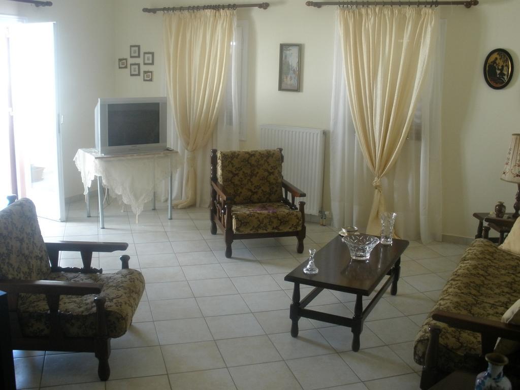 Pension Lagoudera Naxos City ห้อง รูปภาพ